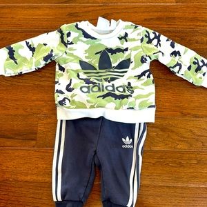 Adidas Sweatsuit